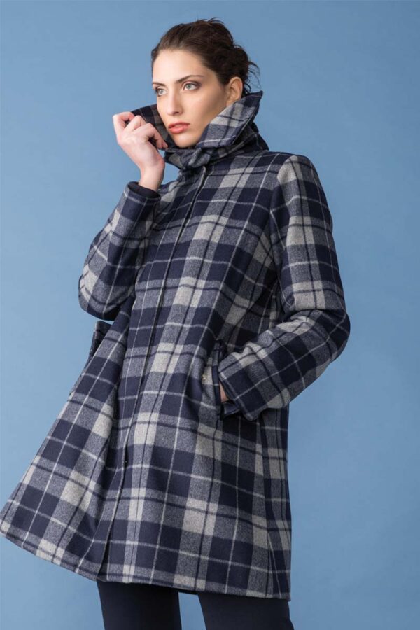trench invernale in check con tasche e colletto