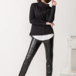 maglia in caldo cotone felpato con collo alto