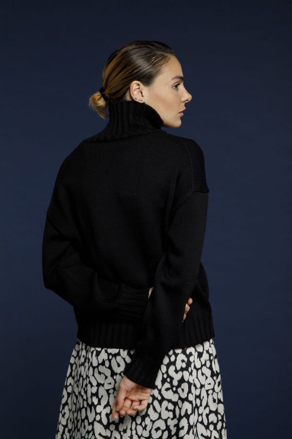 maglia in lana merino a collo alto giottalab