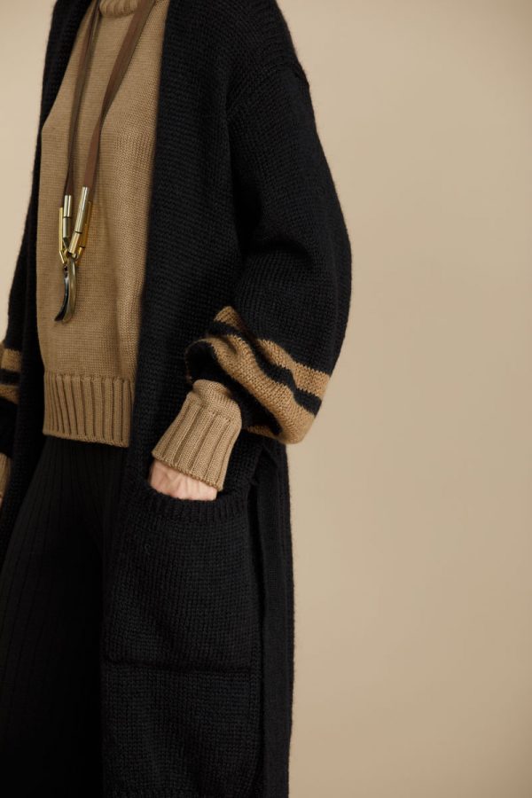 cardigan in maglia con tasche davanti e cintura giottalab