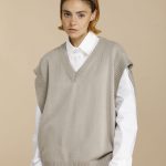 gilet in lana con scollo a V e giro maniche ampio